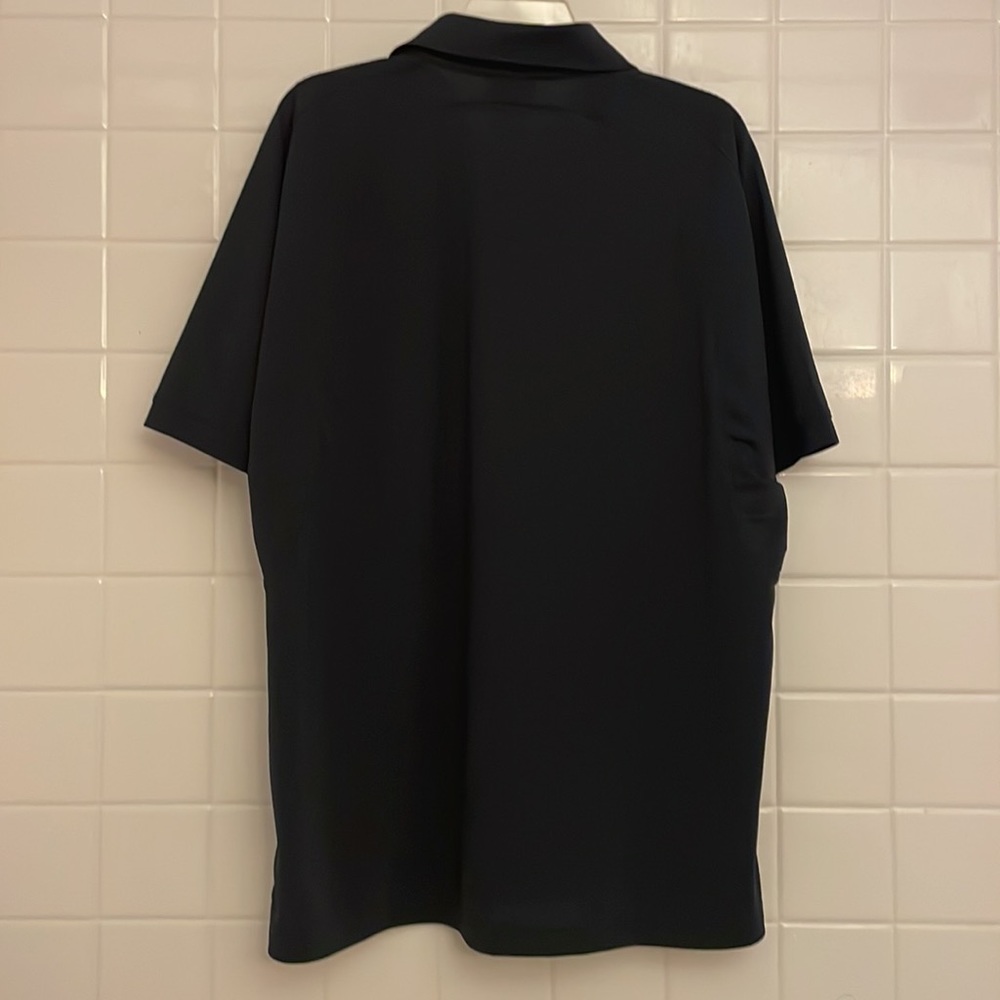 NWOT Aramark (Flex Fit) short sleeves navy blue polo shirt. Size L - Picture 4 of 15
